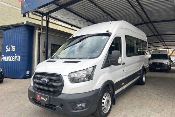 FORD TRANSIT 2.0 ECOBLUE DIESEL MINIBUS 14+1 410L MANUAL